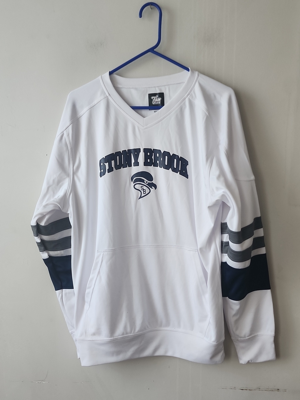 Men's White Pullover Sweatshirt. New Without Tag
